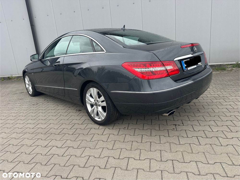 Mercedes-Benz Klasa E 250 CDI DPF BlueEFFICIENCY Automatik Avantgarde - 8
