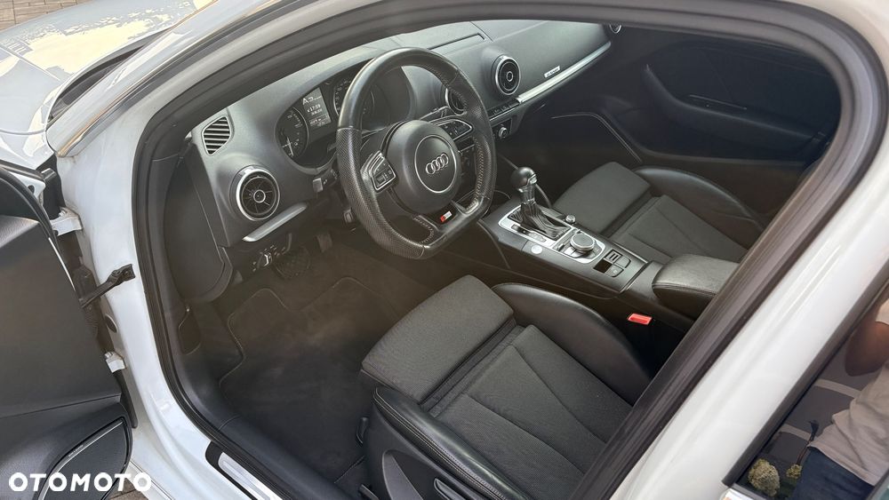 Audi A3 Sportback 40 e-tron S tronic design - 9