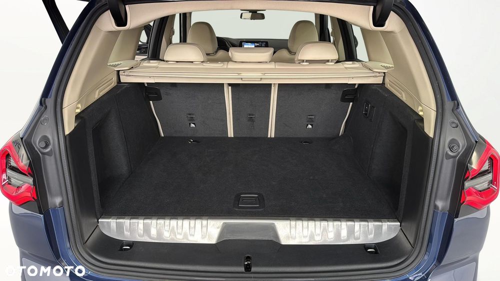 BMW X3 xDrive30e - 18