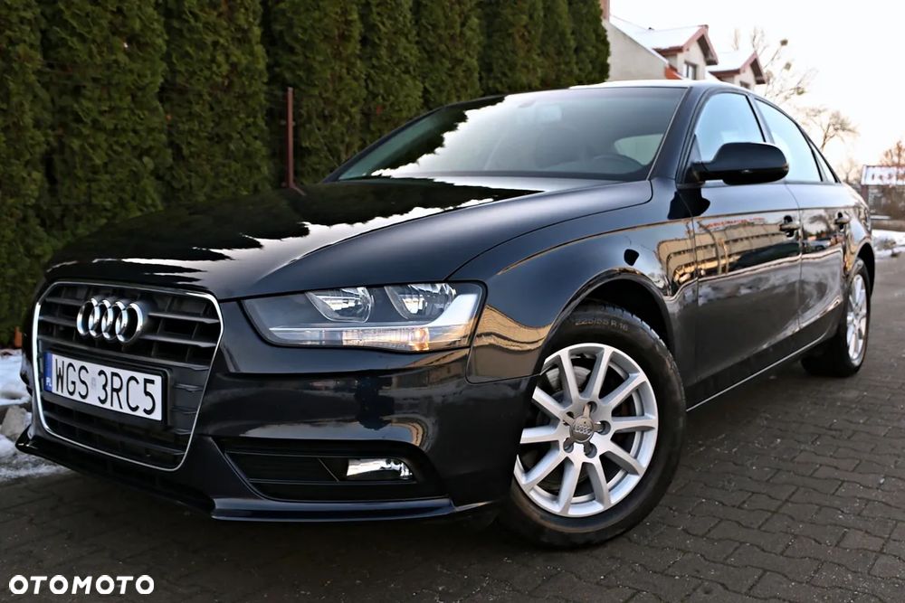 Audi A4 Limousine - 8