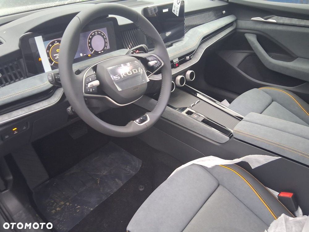 Skoda Superb 2.0 TSI Edition 130 DSG - 5