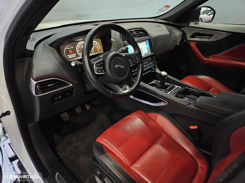 Jaguar F-Pace 2.0 i4D R-Sport - 10
