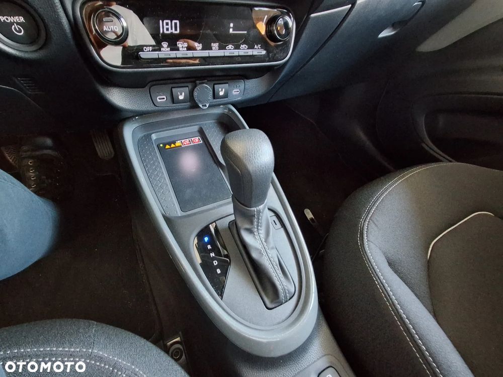 Toyota Aygo X Hybrid 1.5 Style e-CVT - 21