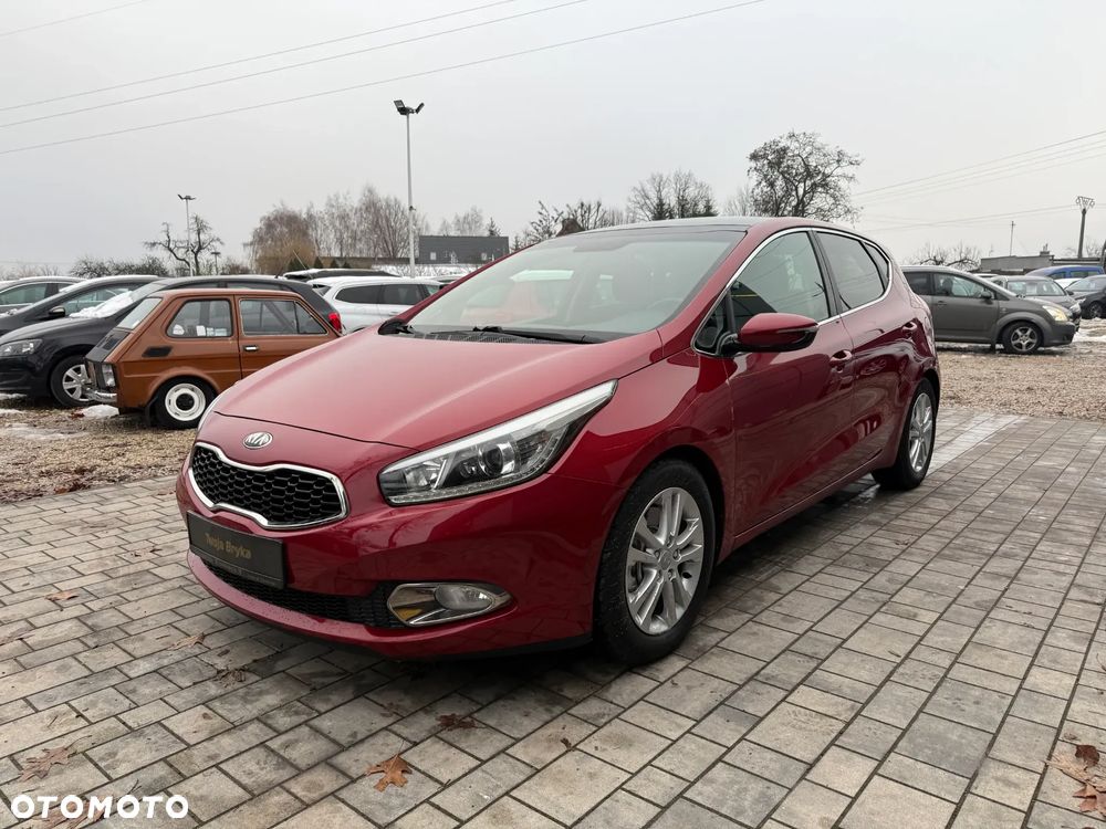 Kia Ceed 1.6 CRDi ISG Vision - 13