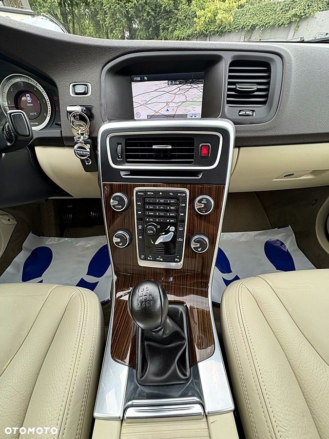 Volvo S60 D3 Summum - 23