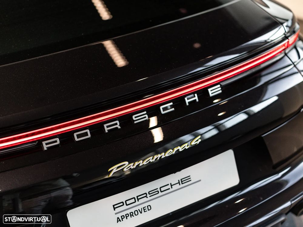 Porsche Panamera 4 E-Hybrid - 14