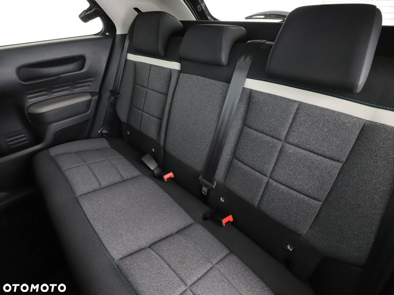 Citroën C4 Cactus Pure Tech e-THP 110 Stop&Start Shine - 17