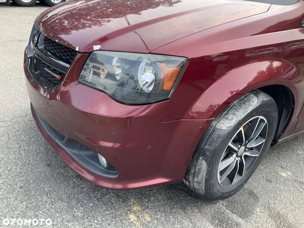 Dodge Grand Caravan 3.6 R/T - 35