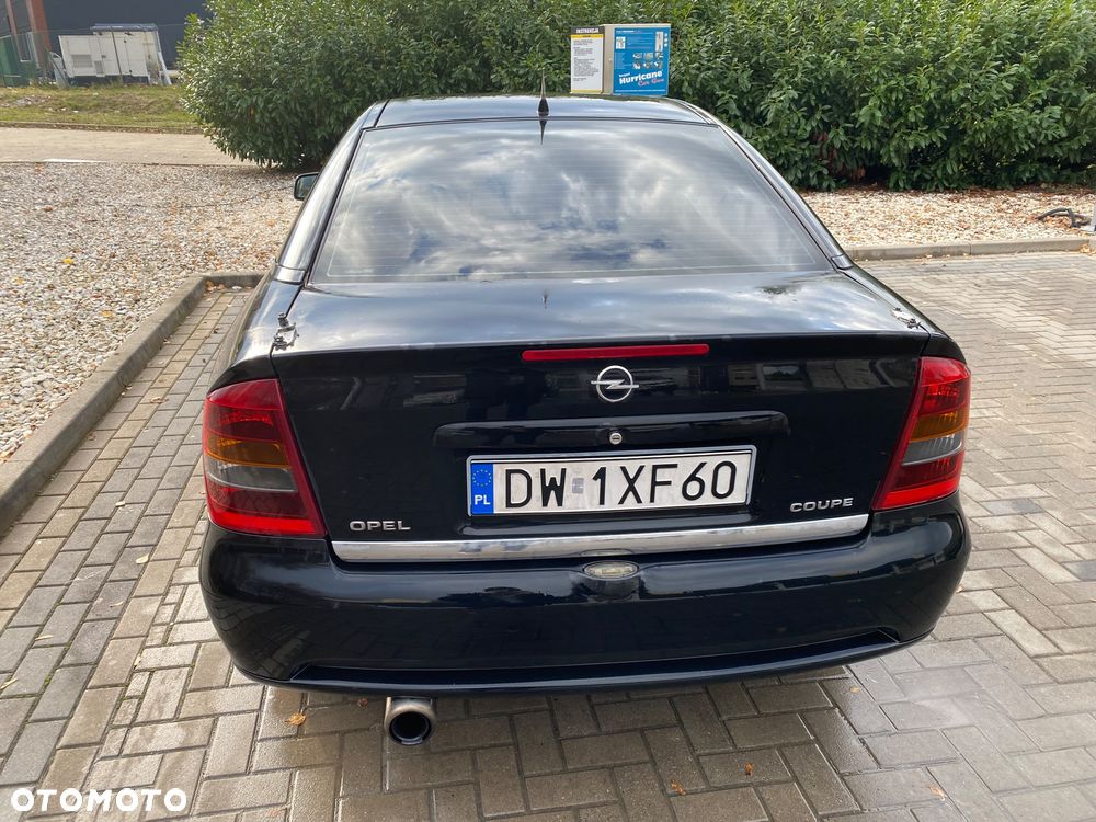 Opel Astra II 2.2 Sport - 9