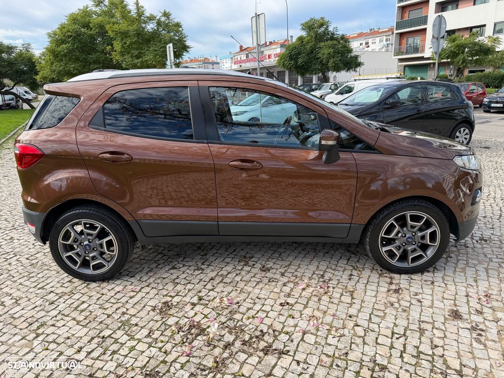 Ford EcoSport 1.5 TDCi Titanium S - 12