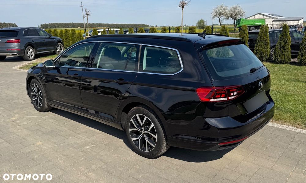 Volkswagen Passat - 6
