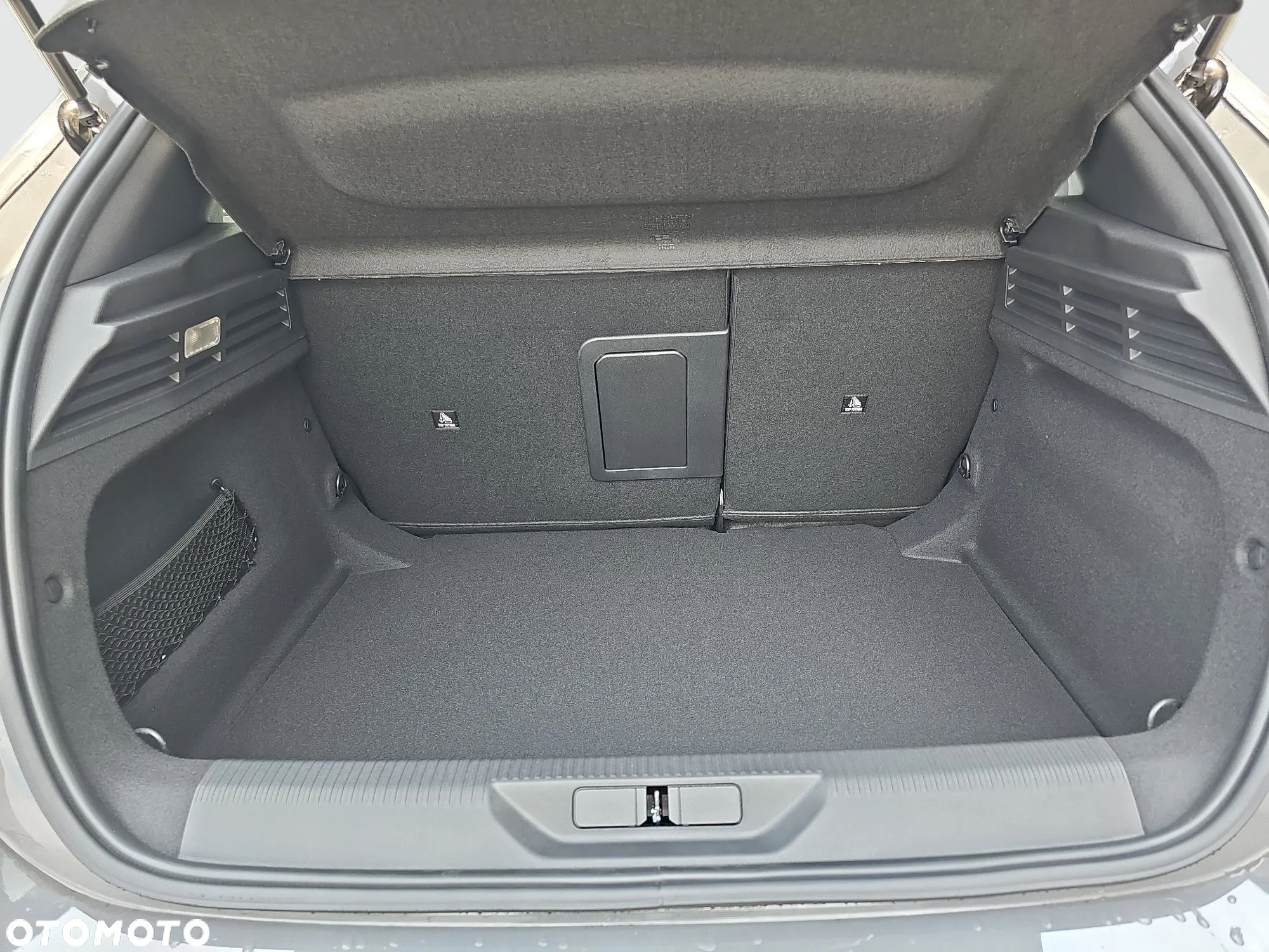 Peugeot 308 1.2 mHEV GT S&S e-DCS6 - 10