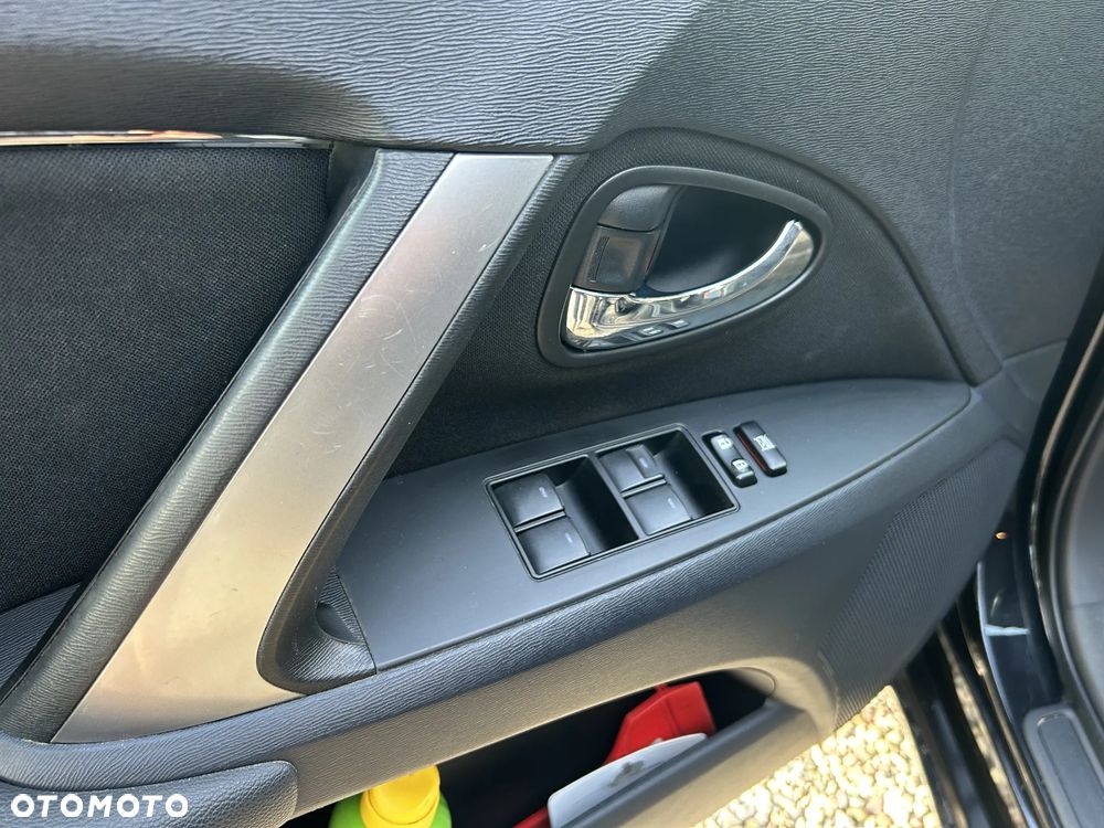 Toyota Avensis 1.8 Premium - 15