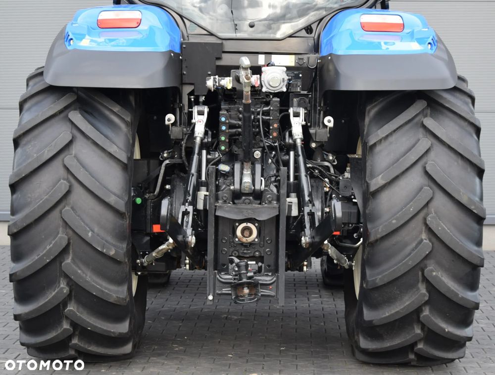 New Holland T7.225 Auto Command - 6
