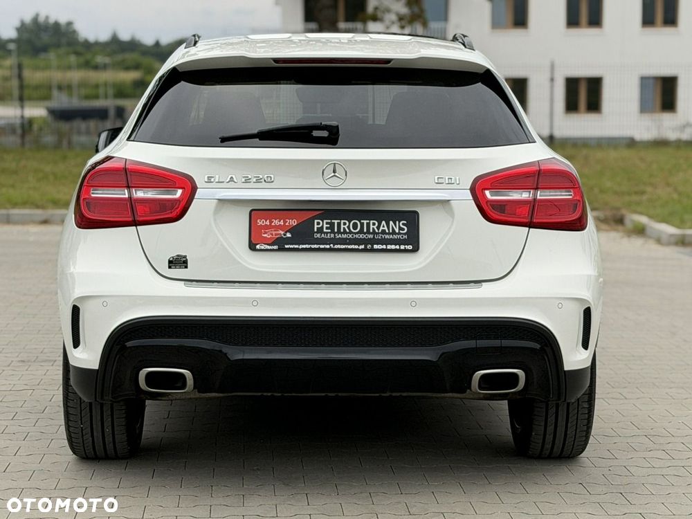 Mercedes-Benz GLA 220 CDI 7G-DCT AMG Line - 11