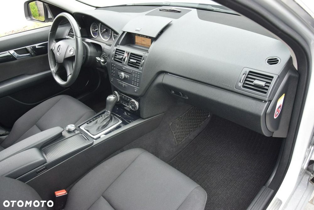 Mercedes-Benz Klasa C 180 Kompressor Automatik Classic - 30