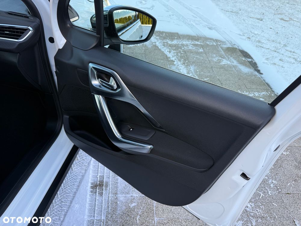 Peugeot 2008 e-HDi FAP 92 STOP & START Business-Line - 13