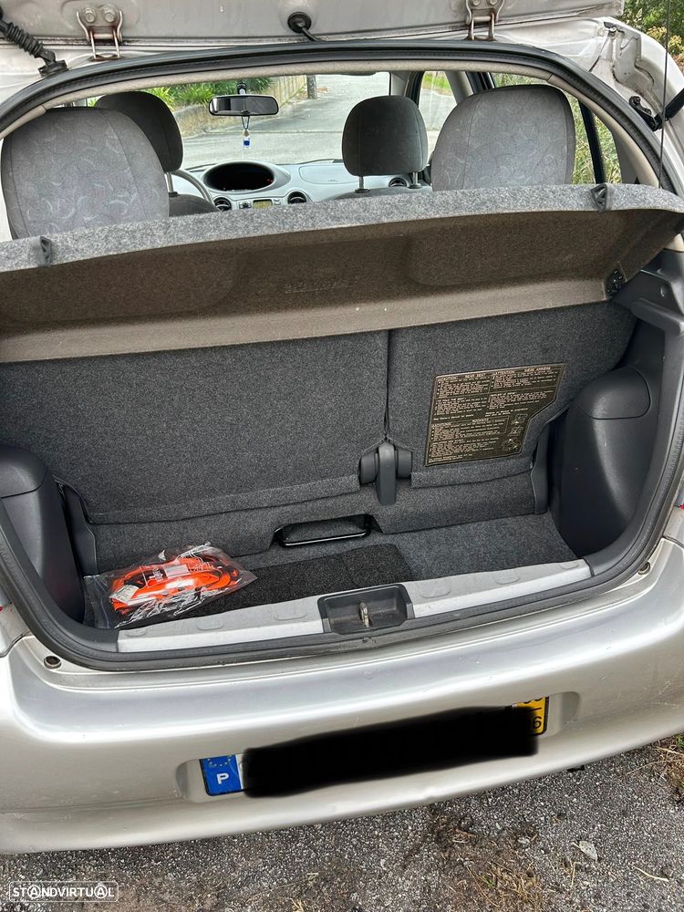 Toyota Yaris 1.0 Base C/Radio - 7