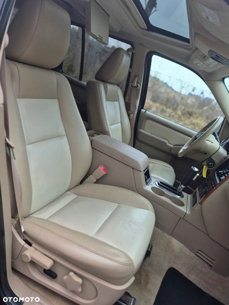 Ford Explorer 4.0 AWD - 10