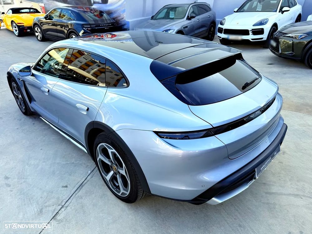 Porsche Taycan Cross Turismo 4 - 50
