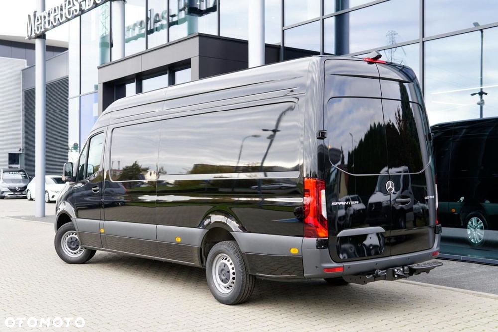 Mercedes-Benz Sprinter - 5