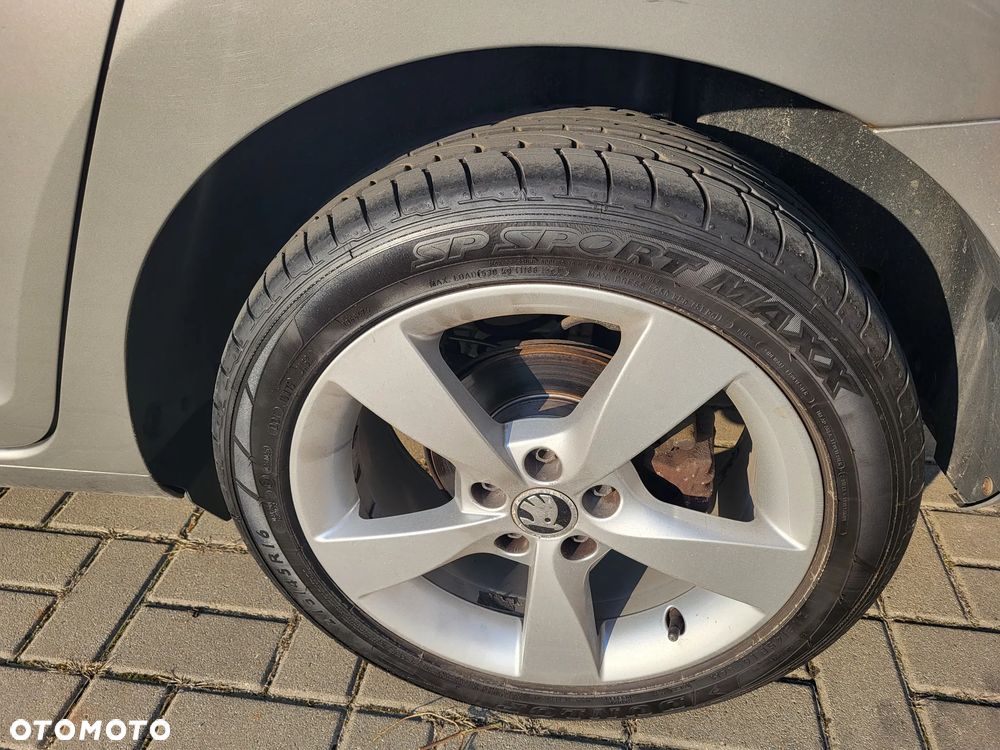 Skoda RAPID 1.2 TSI Ambition - 4