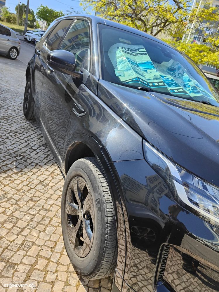 Land Rover Discovery Sport 2.0 eD4 R-Dynamic - 2