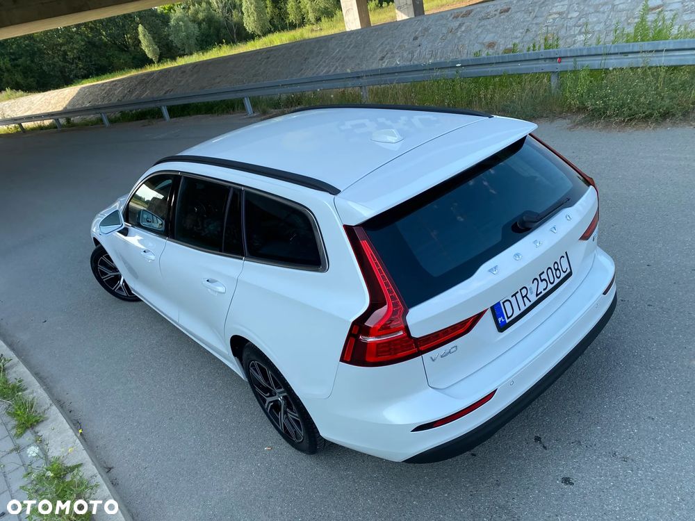 Volvo V60 B4 D Momentum Core - 34