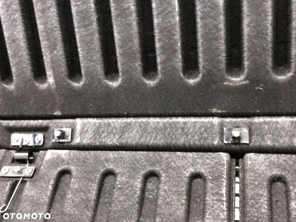 WYKŁADZINA BAGAŻNIKA - 111.00 PLN - MAZDA CX-9 (TB) 2006 - 2022 3.7 204 kW [277 KM] benzyna 2007 - - 3