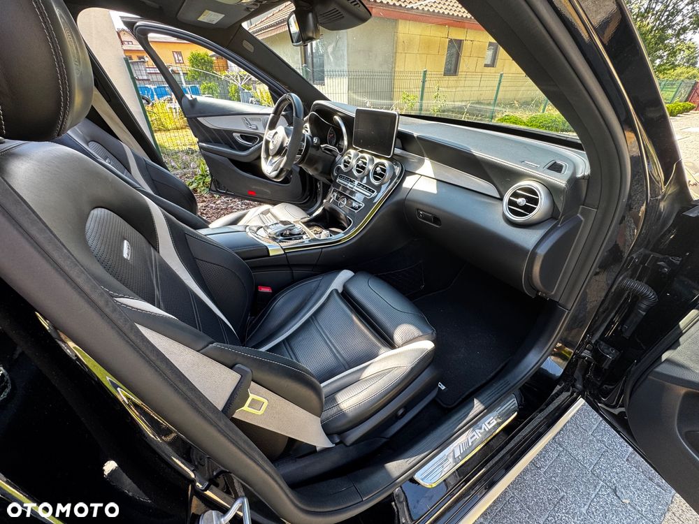 Mercedes-Benz Klasa C AMG 63 S - 11