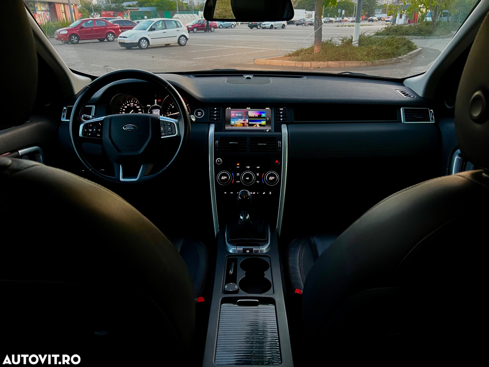 Land Rover Discovery Sport - 9