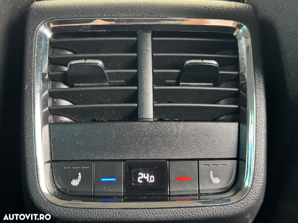 Skoda Octavia Combi 2.0 TDI DSG First Edition - 15