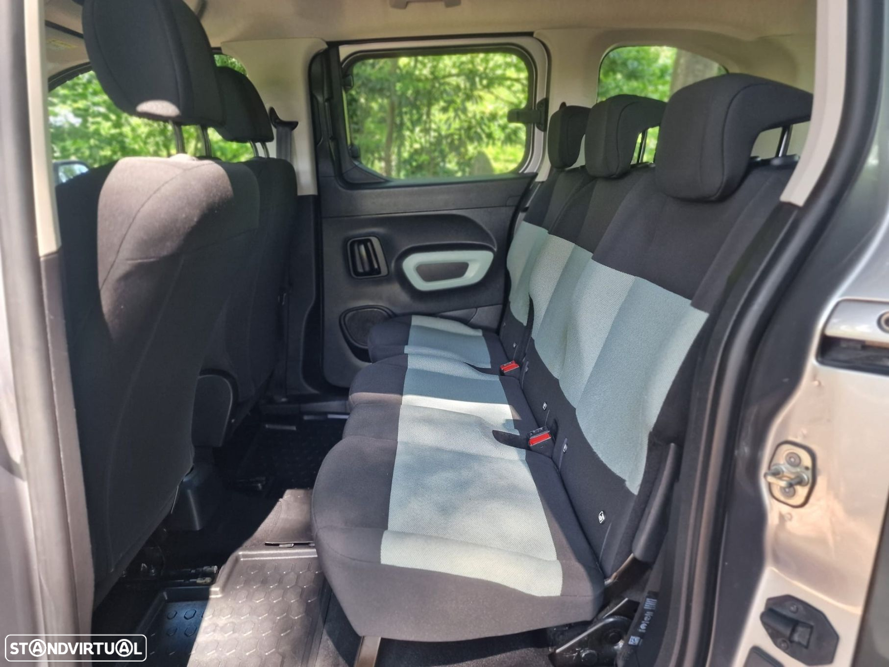 Citroën Berlingo 1.2 PureTech M Feel - 31