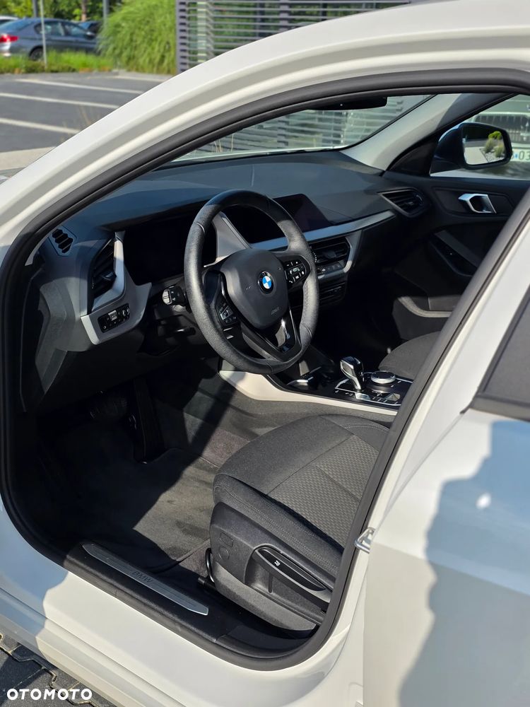 BMW Seria 1 116d Sport Line - 21