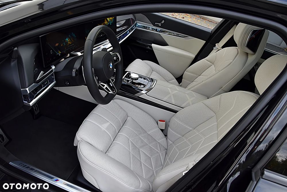 BMW Seria 7 740Ld xDrive - 14