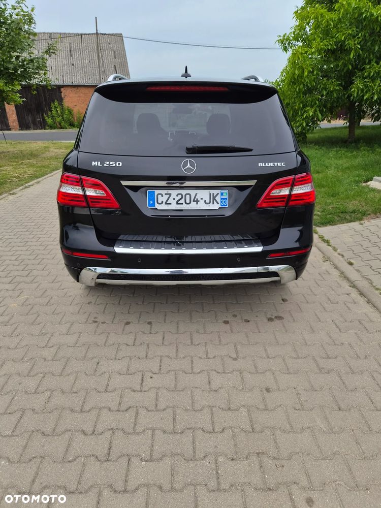 Mercedes-Benz ML 250 BlueTEC 4MATIC 7G-TRONIC - 7