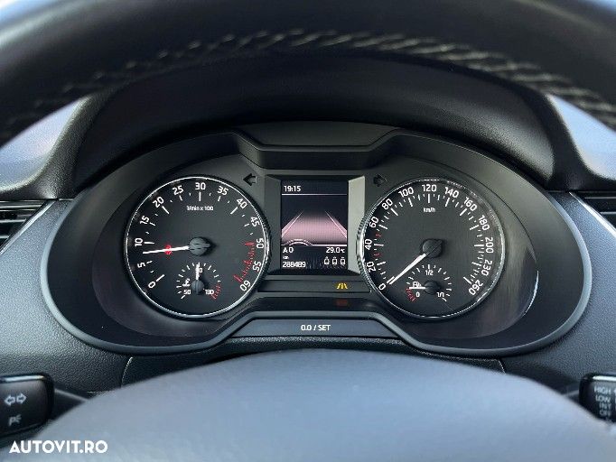 Skoda Octavia 2.0 TDI Green tec Elegance - 12