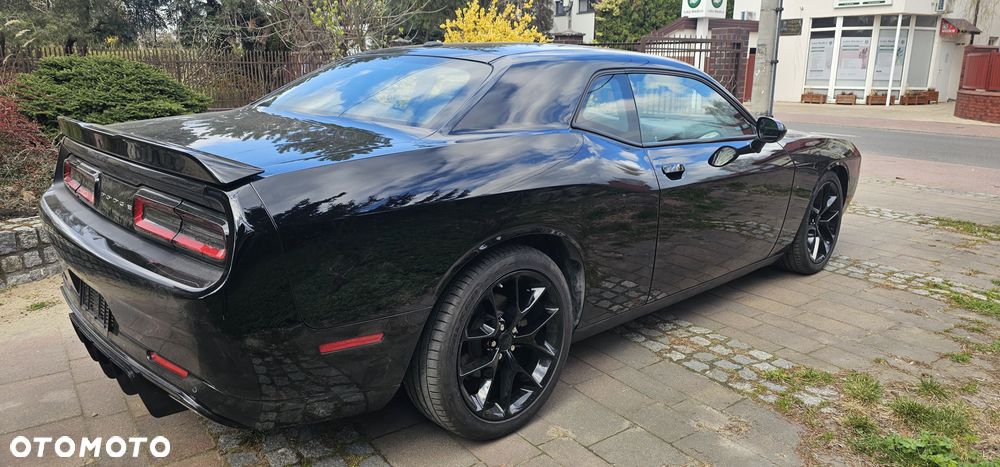 Dodge Challenger - 5