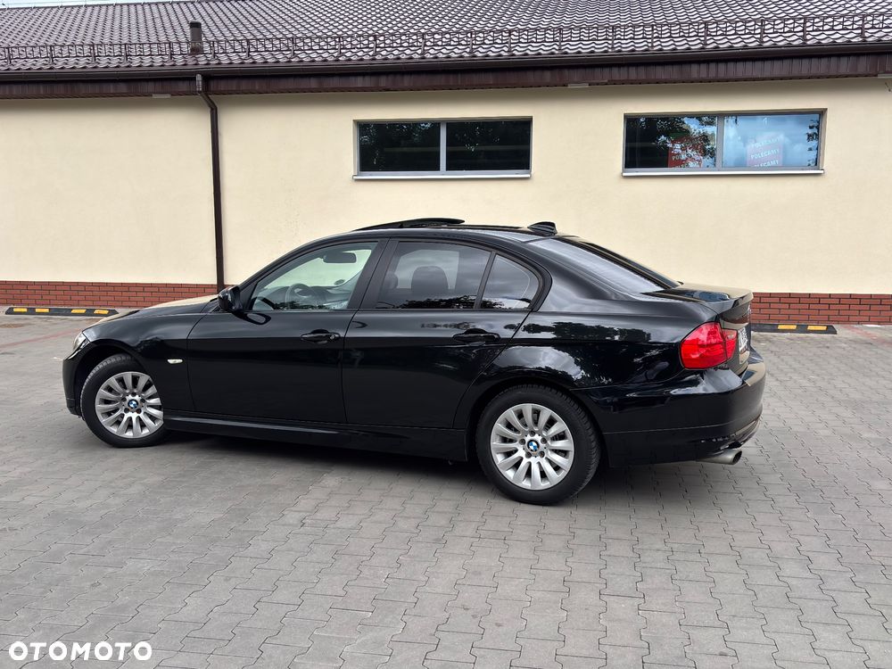 BMW Seria 3 320i - 21