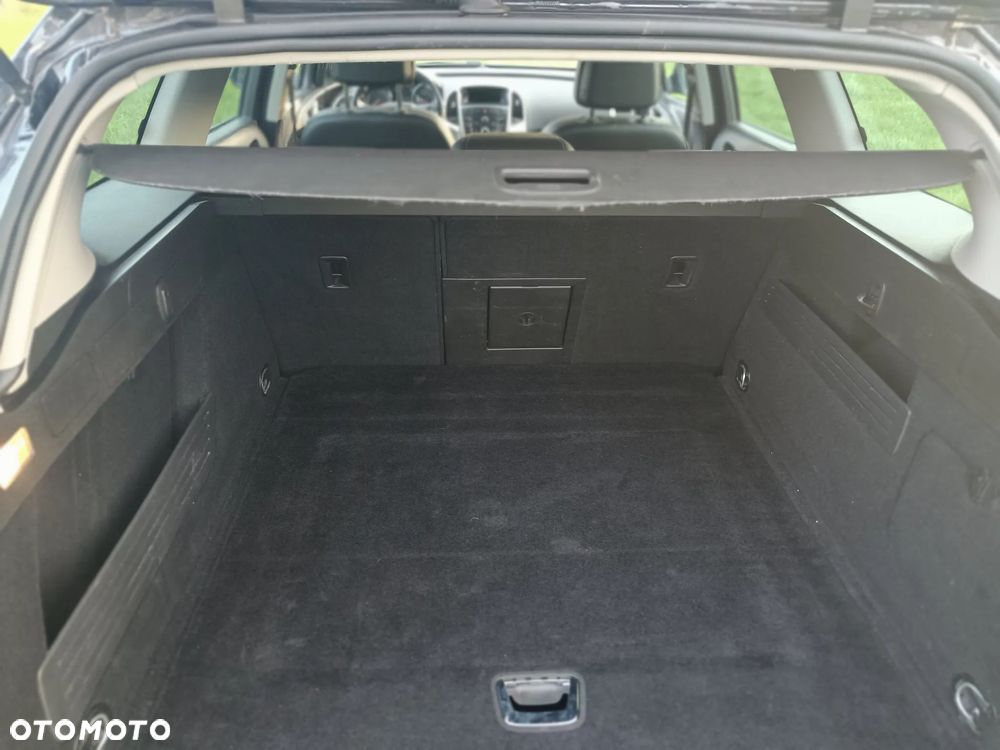 Opel Astra IV 1.4 T Cosmo - 25