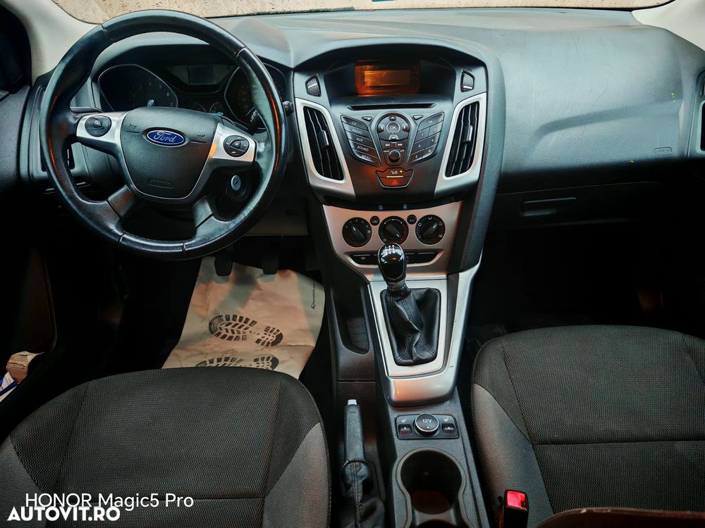 Ford Focus 1.6 TDCI DPF Trend - 5