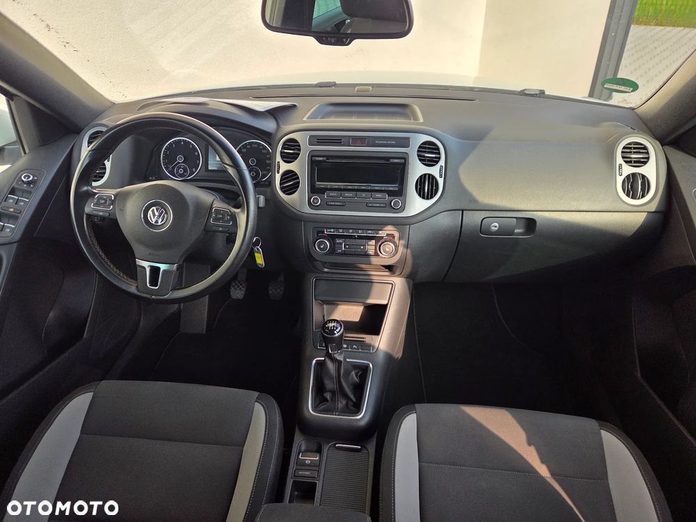 Volkswagen Tiguan - 9