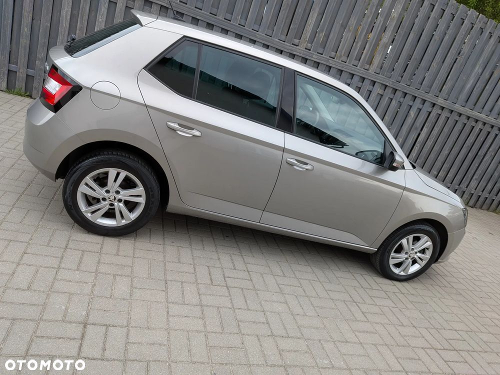 Skoda Fabia - 4