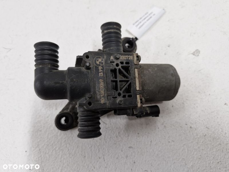 BMW 7 E65 4.4 V8 ZAWÓR POMPKA WODY WEBASTA 6906381 - 1