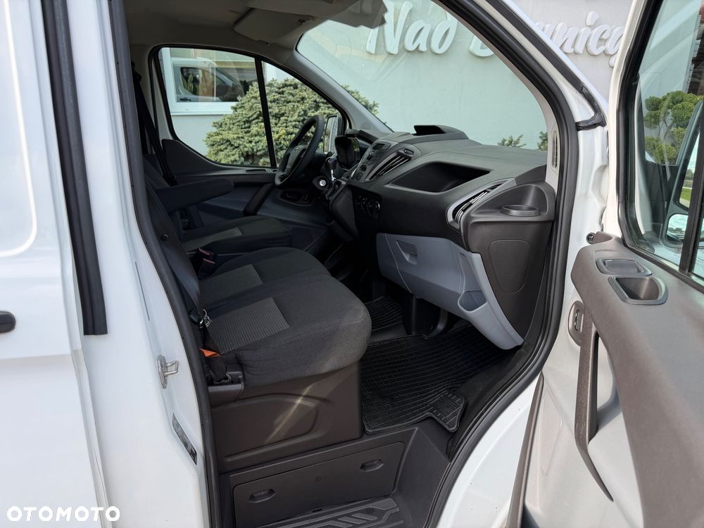 Ford Transit Custom - 9