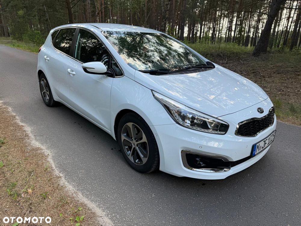 Kia Ceed 1.6 GDI DCT Platinum Edition - 2