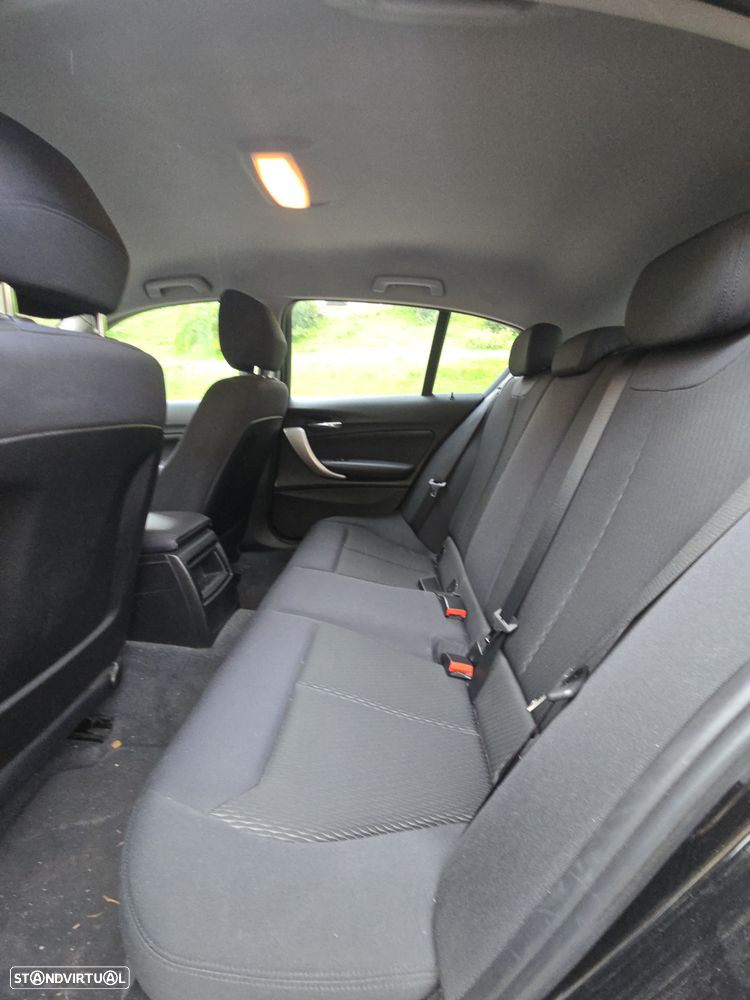 BMW 116 d EDynamics Line Urban - 24