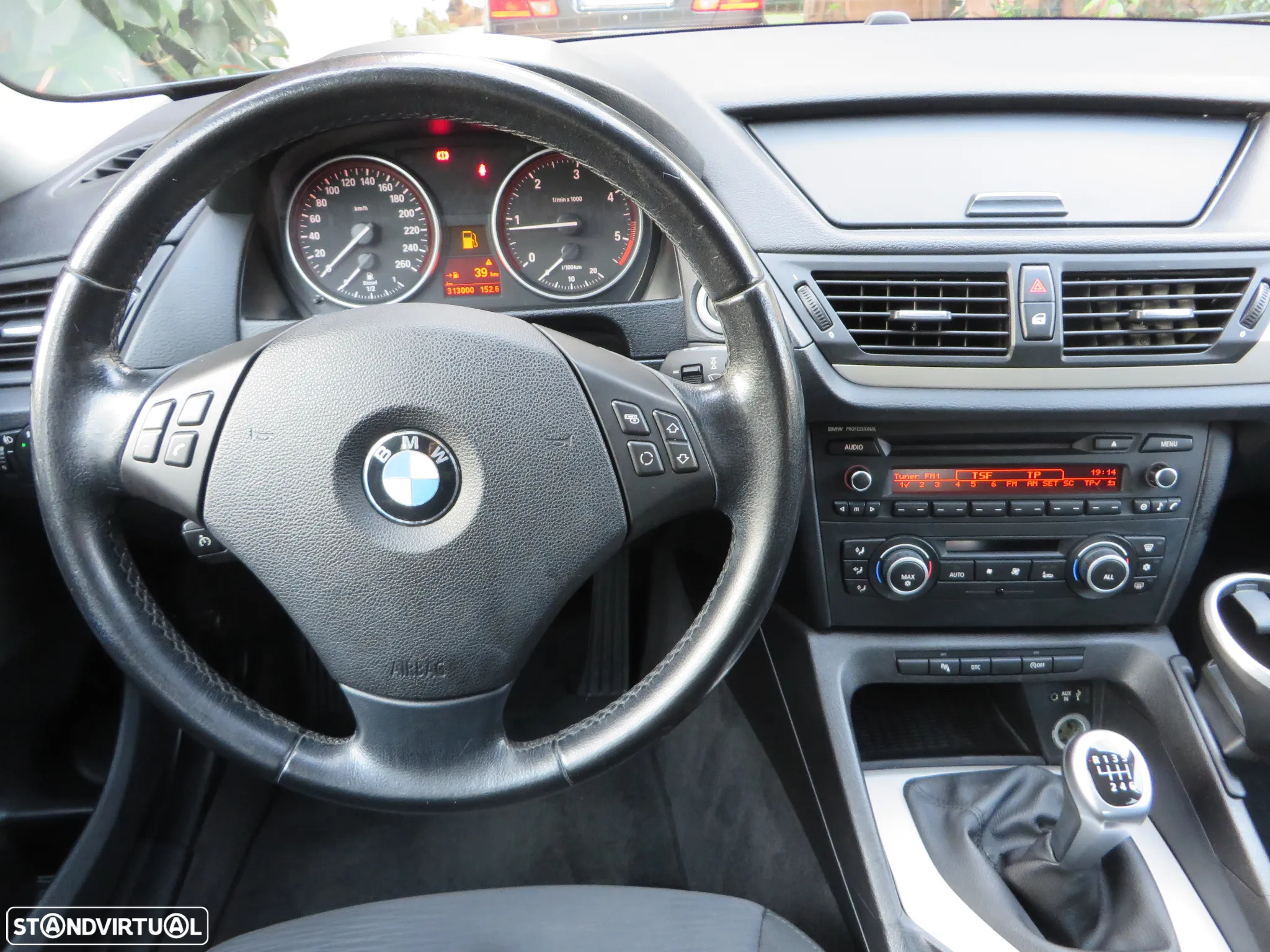 BMW X1 18 d sDrive - 19