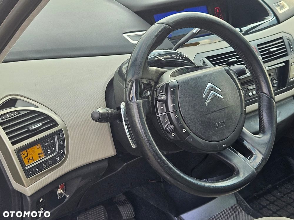 Citroën C4 Picasso 2.0 HDi FAP Exclusive - 20
