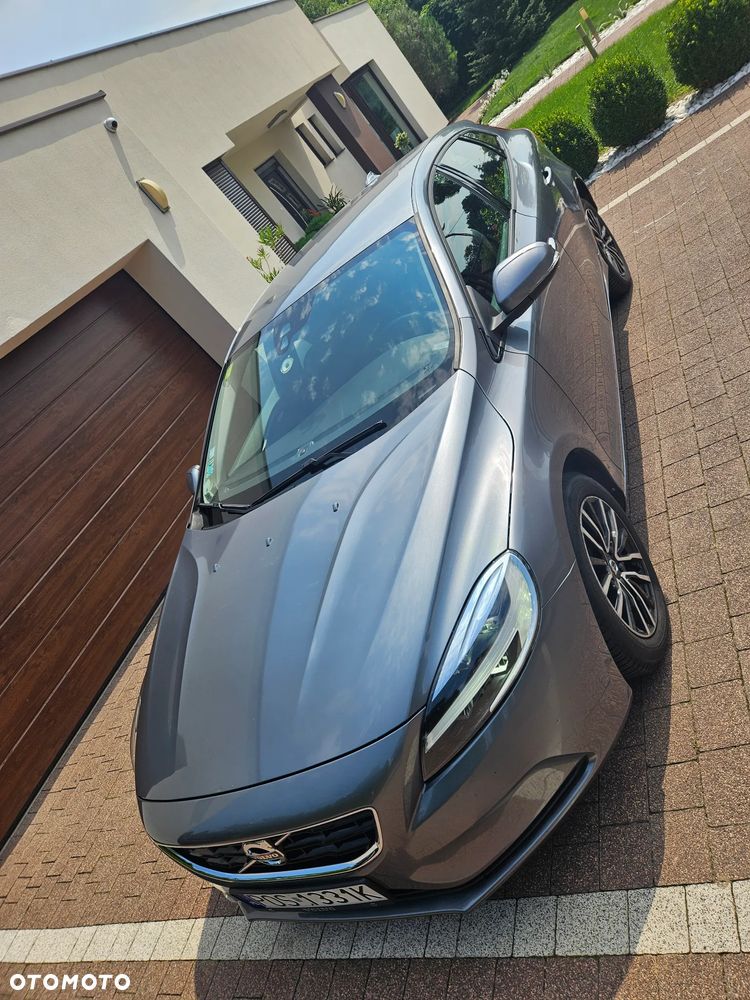 Volvo V40 D2 Momentum - 27